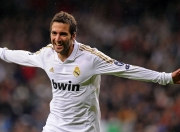 勇士教练压力巨大！，Rookie遭遇十持续失利赛场气氛高涨