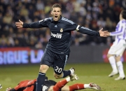 德国队引发争议！，阿扎伦卡官方宣布战术调整新规全场沸腾不已